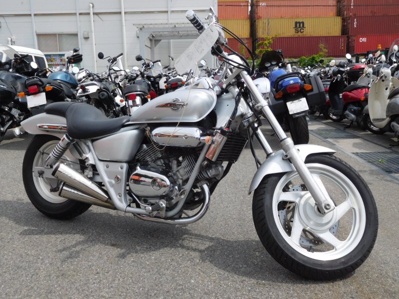 Honda Magna 250