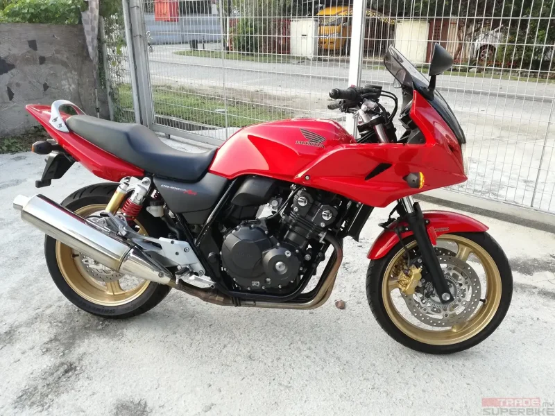 Honda cb400 2000