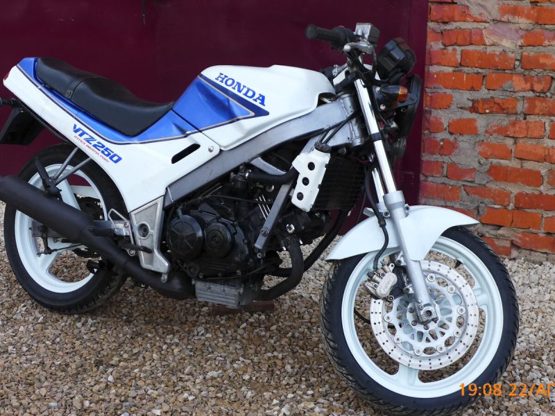 Honda VTZ 250