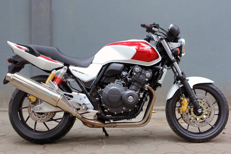 Honda super four 400