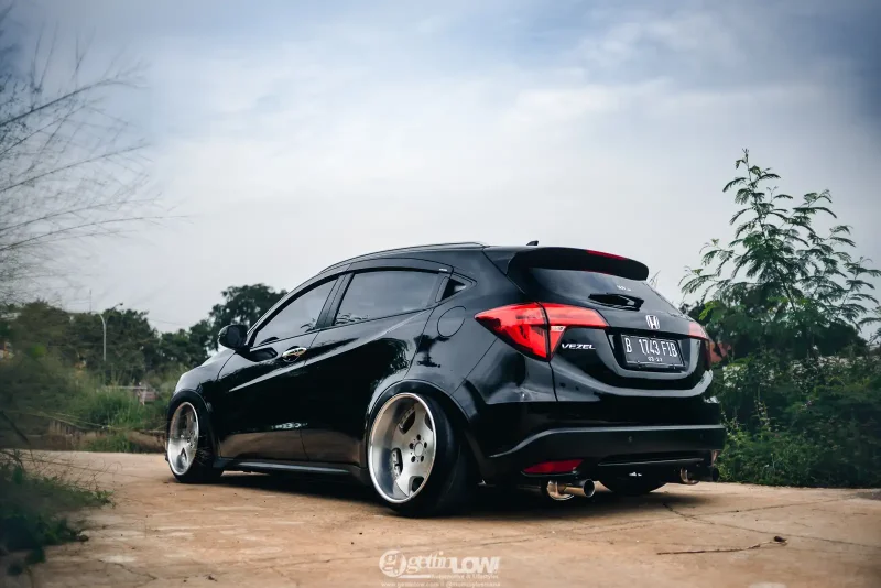 Honda Vezel r18 Tuning