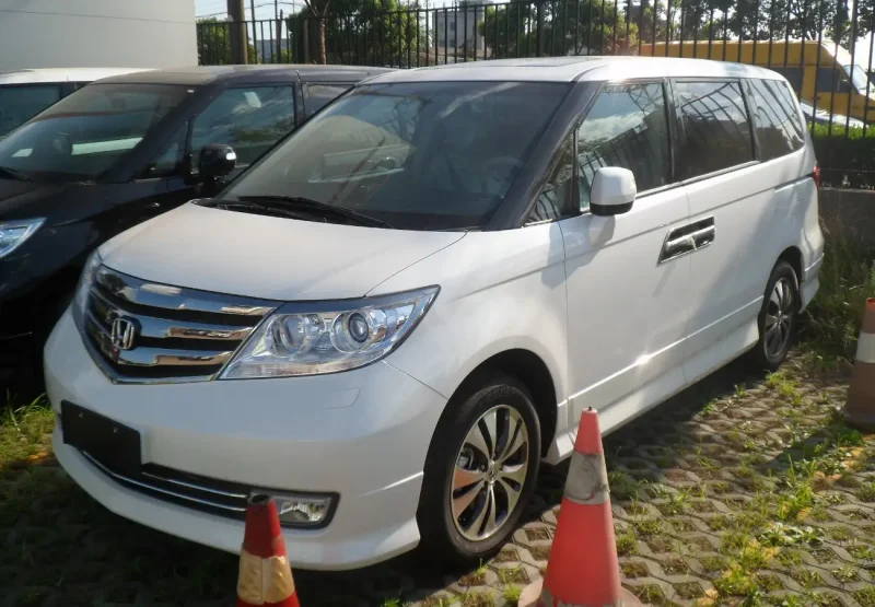 Honda Elysion Prestige 3.5