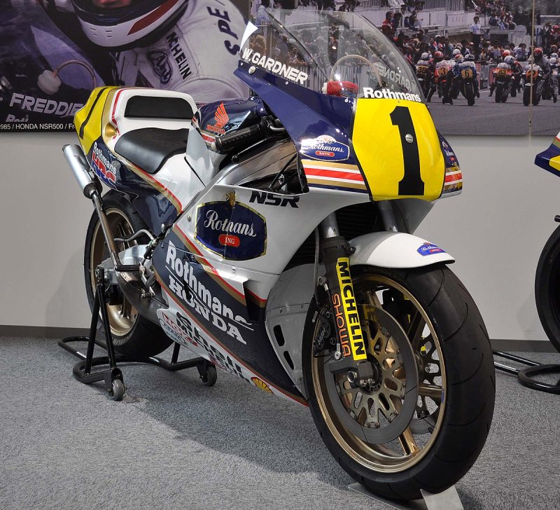 Honda nsr500. Валентино Росси