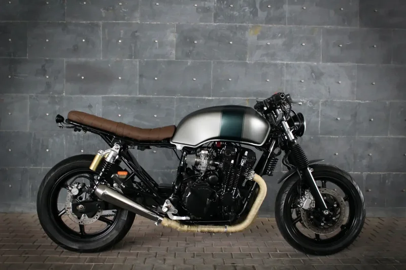 Honda cb400sf Cafe Racer