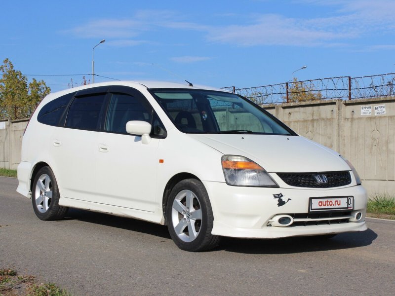 Honda Stream 2000