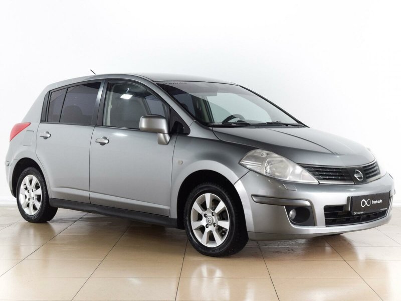 Nissan Tiida 2008