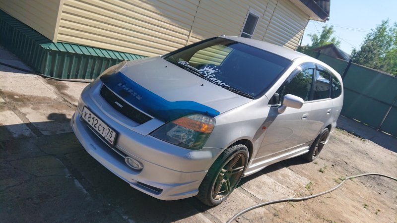 Honda Stream 2002 1.7