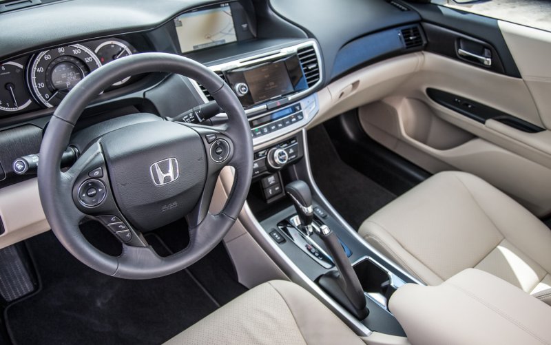 Honda Accord 2018 салон