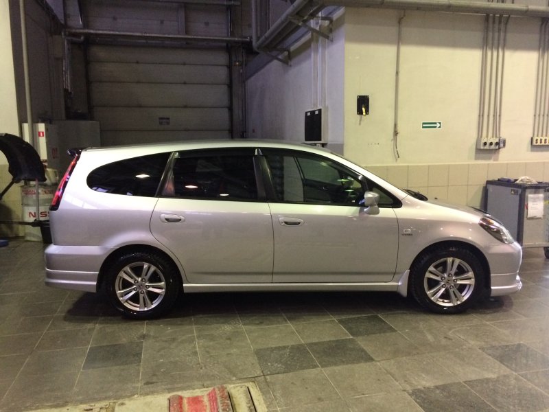 Honda Stream 2001 Tuning