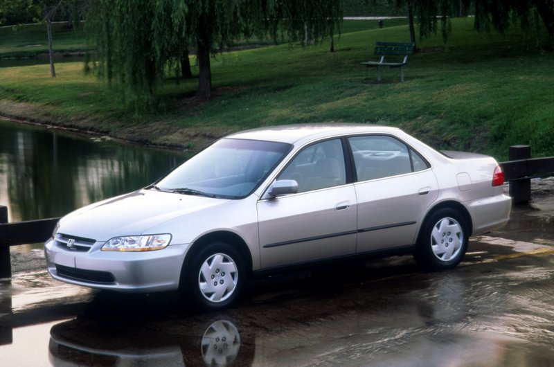 Хонда Аккорд 1998г