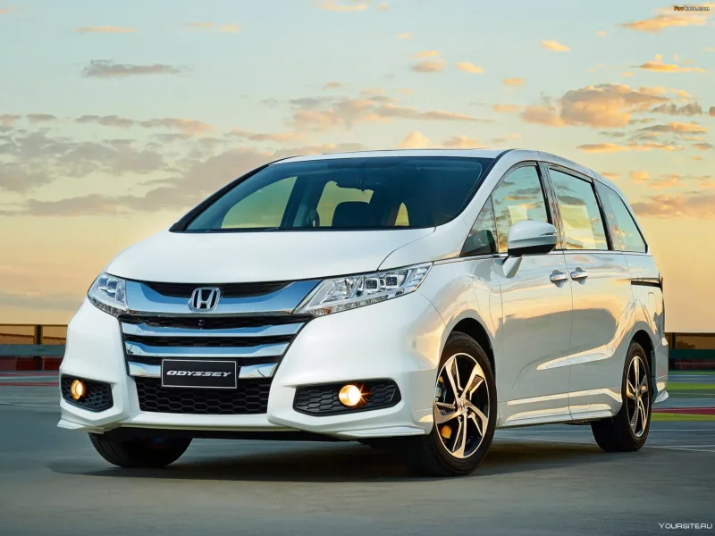 Honda Odyssey Japan 2013