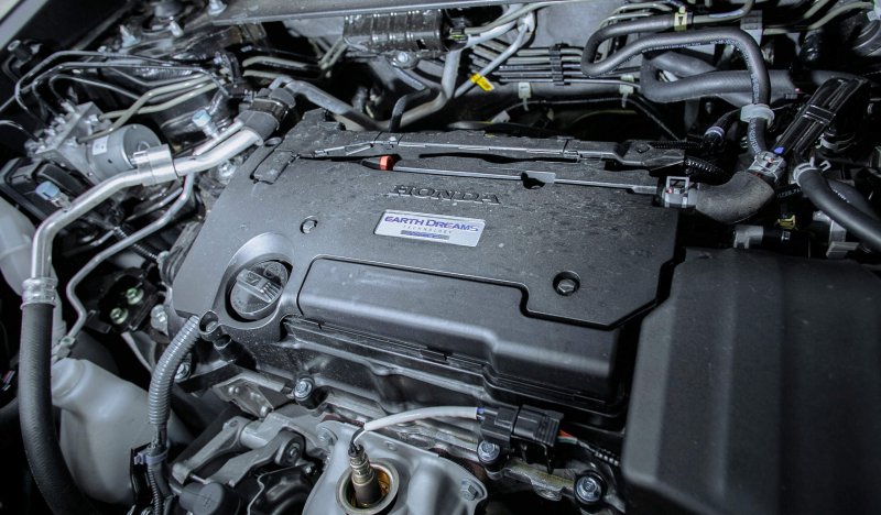 Моторный отсек Honda CR-V 2014