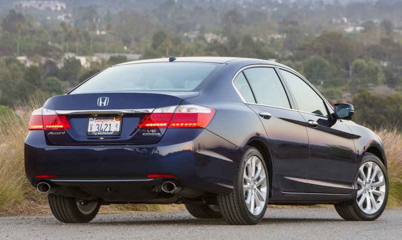 Honda Accord IX 2013