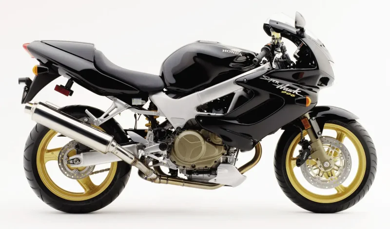 Honda Superhawk 996 v Twin