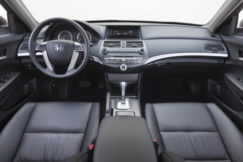 Honda Accord 2012 салон