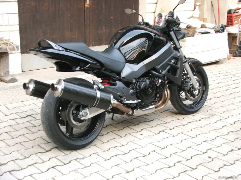 Honda x11 2001