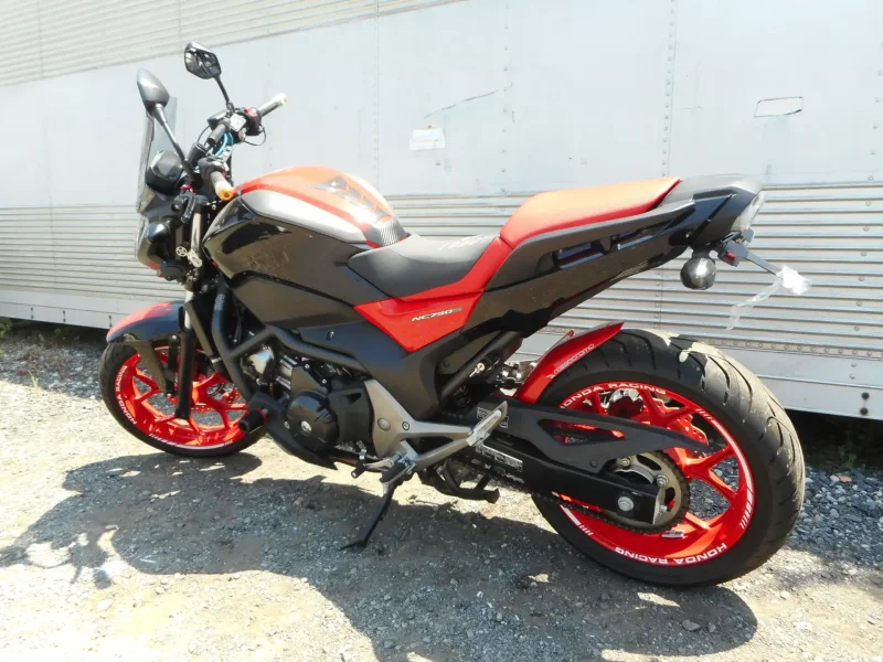 Мотоцикл Honda nc750s