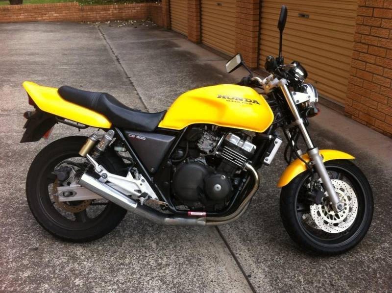 Honda cb400 super four 2006