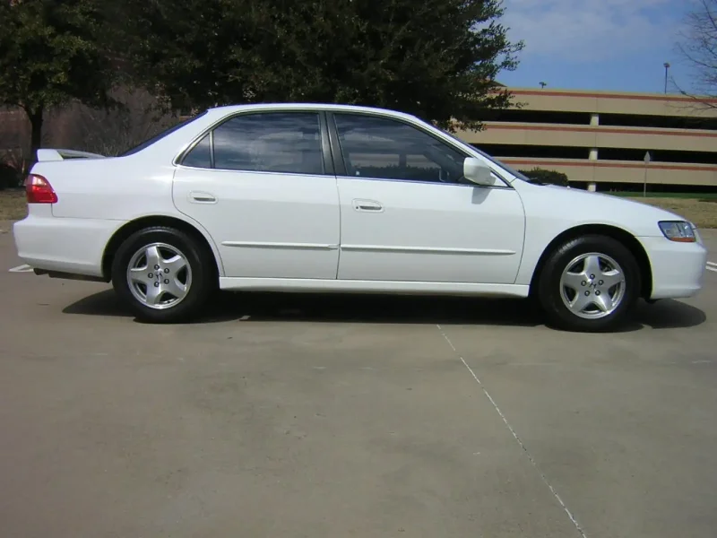 Honda Accord LX 2001