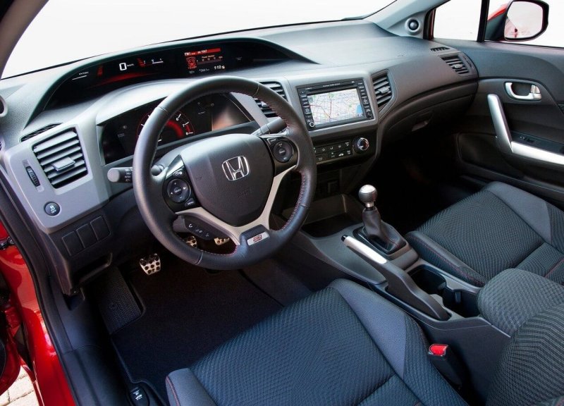 Honda Civic 2012 салон