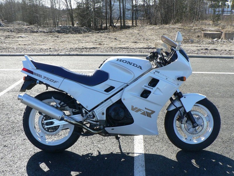 Honda vfr750f 1990