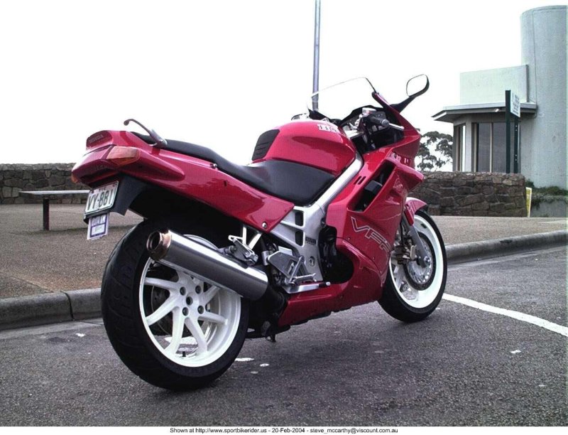 Мотоцикл Honda VFR 750
