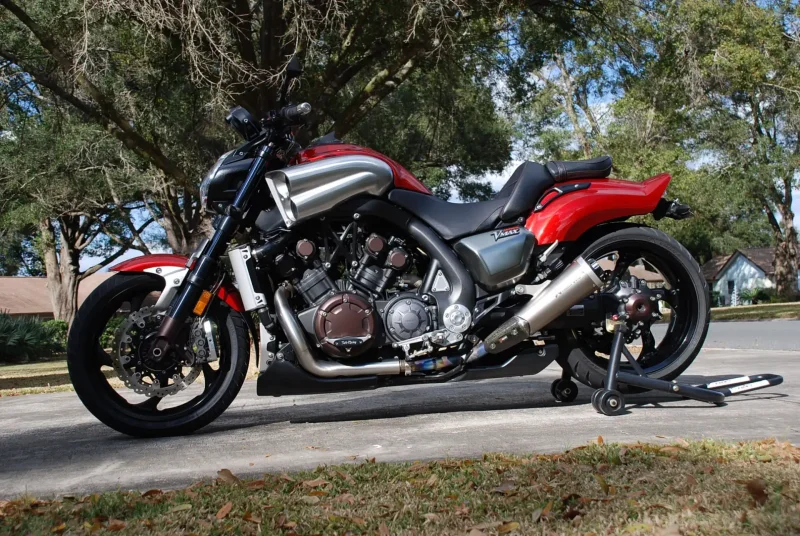 Yamaha v-Max 1800