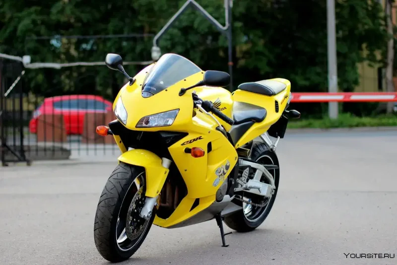 Honda cbr600rr желтый