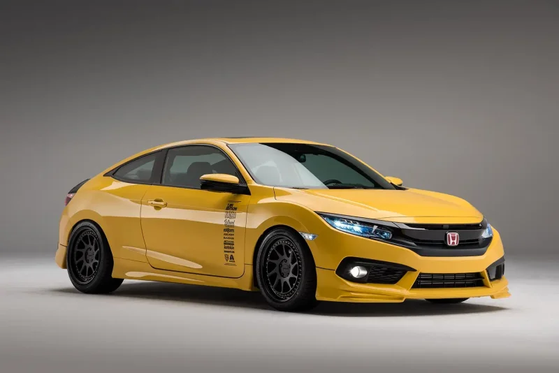 Honda Civic Coupe 2016 желтая