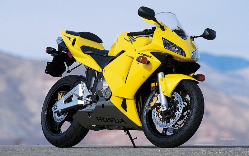 Спортивный мотоцикл Honda cbr600rr
