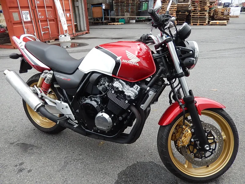 Honda CB 400 super four