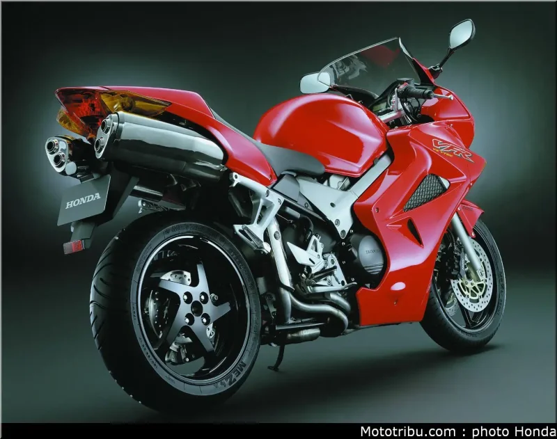 Honda VFR 800 VTEC