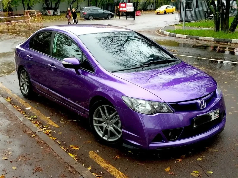 Хонда Цивик темно фиолетовая