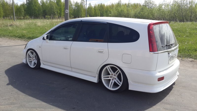 Honda Stream 2001 Tuning