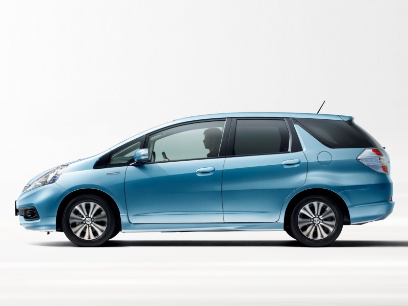 Honda Fit Shuttle 2013