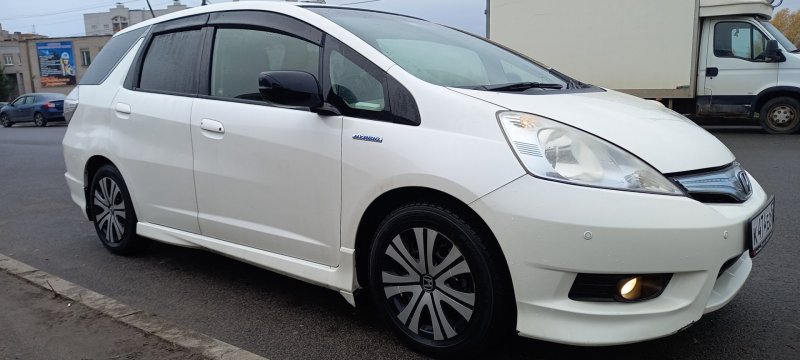 Honda Fit 2016 багажник