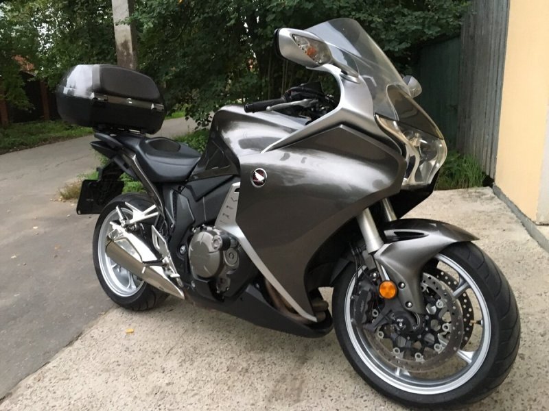 VFR 1200 6