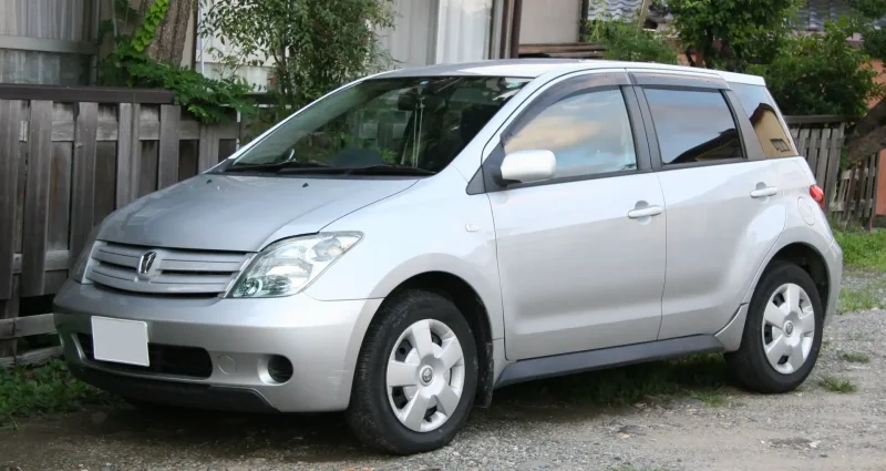 Toyota ist i