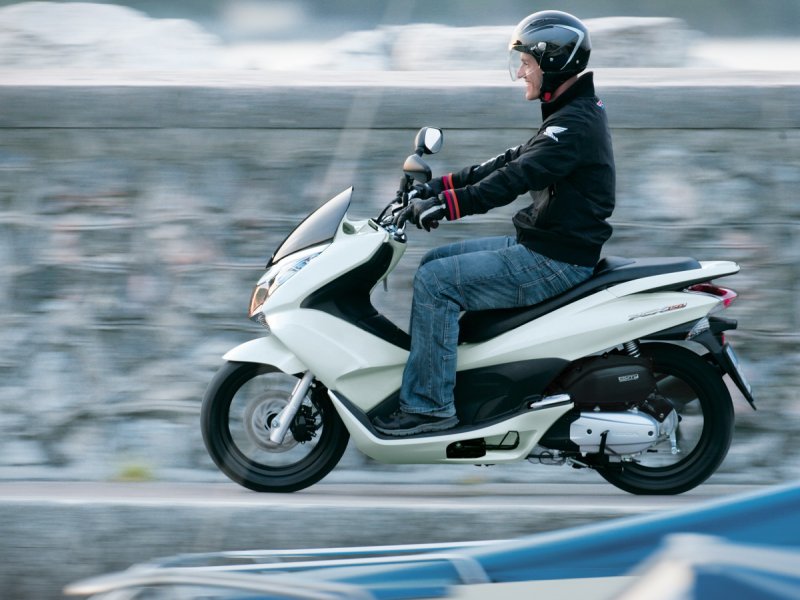 Мопед Honda PCX