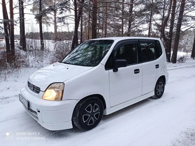 Honda capa 2000 белая