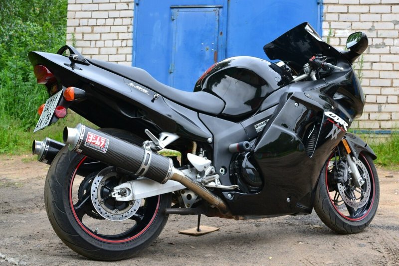 Мотоцикл Honda х4