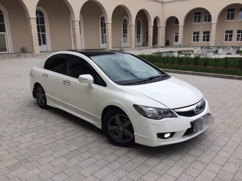 Honda Civic 2008 белый