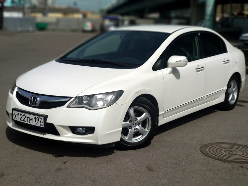 Honda Civic 2008 белый