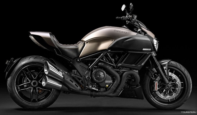 Мотоцикл Ducati Diavel 2020