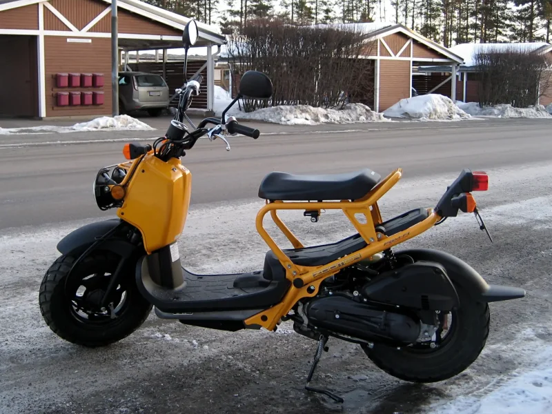 Скутер Honda zoomer 50