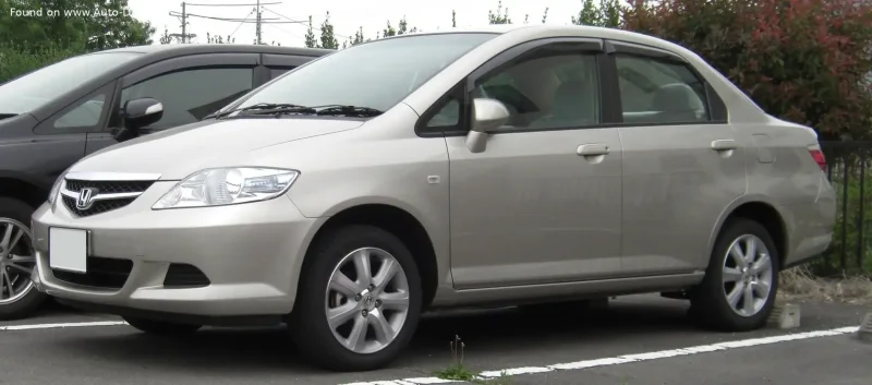 Honda Fit Aria 2004