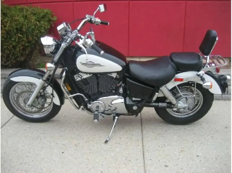 Honda VT 1100 c2