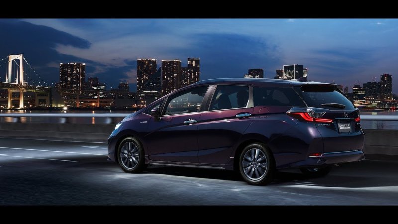 Honda Shuttle Hybrid 2016