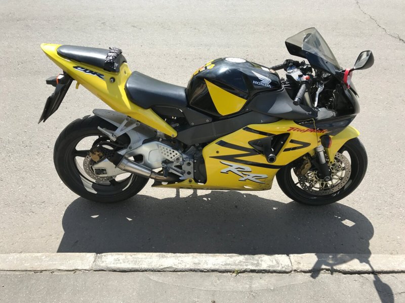 Honda CBR 900 919