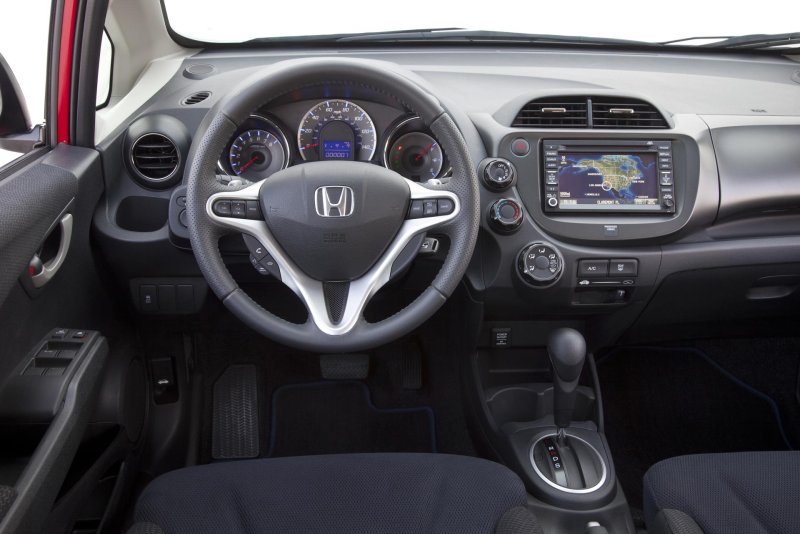 Honda Fit Shuttle 2017 салон